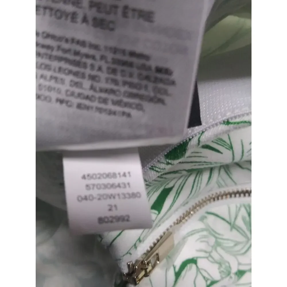 WHBM Green & White Floral Skinny Crop Tropical Bird Vacation Pull On Size 2